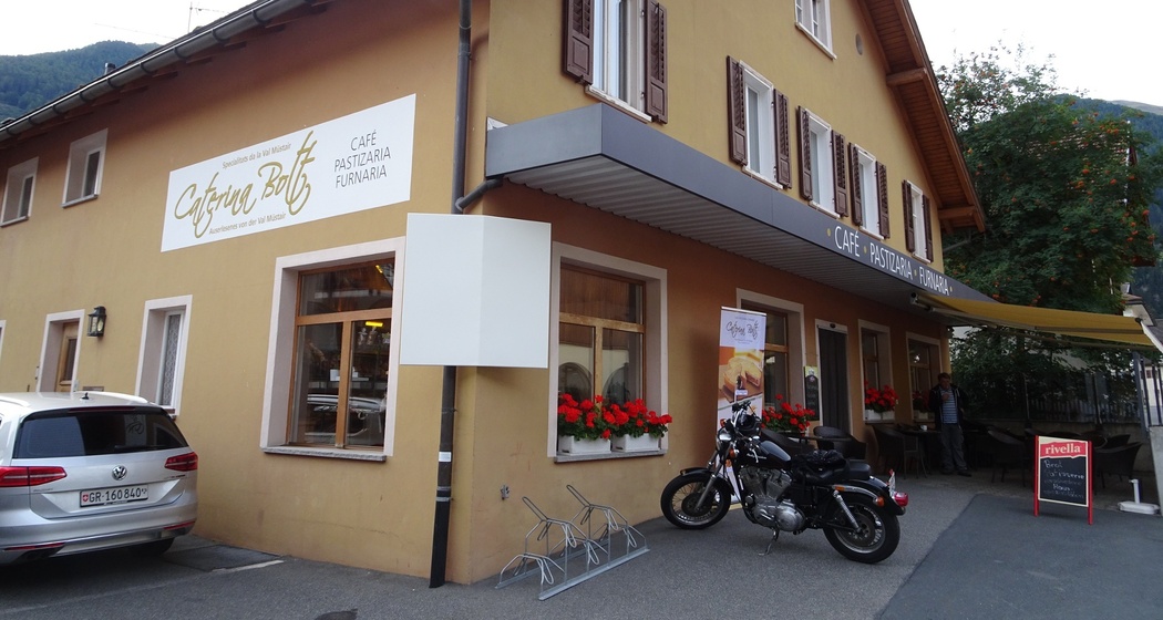 Mountainbike-Tour von Valpaschun nach Müstair (oua_23725063_image)