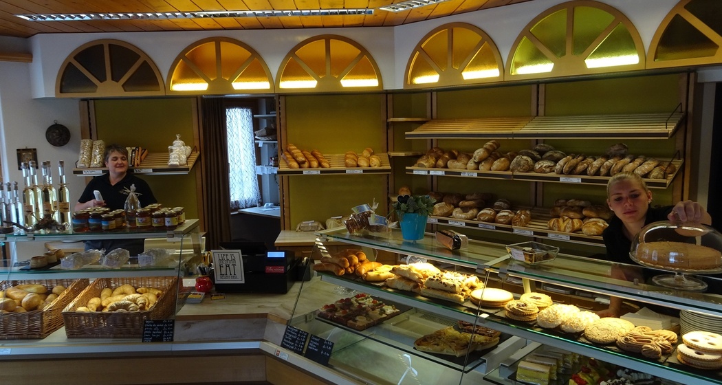 CAFÈ - PASTIZARIA - FURNARIA Caterina Bott (oua_23725064_image)