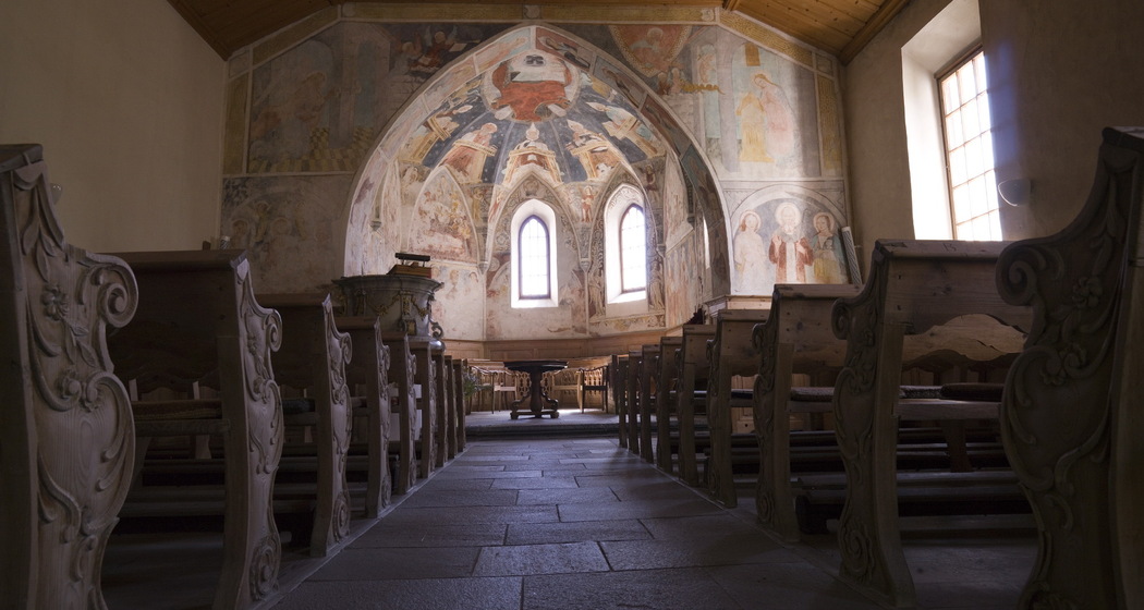 Kirchenmalereien Lavin