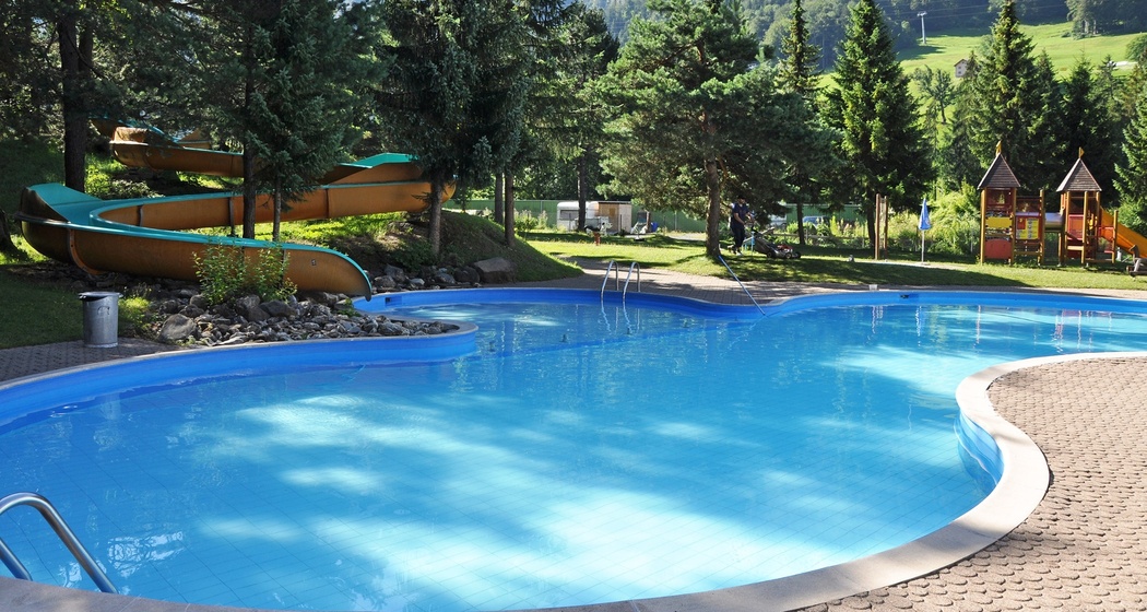 Ideales Schwimmbad für Familien mit kleineren Kindern