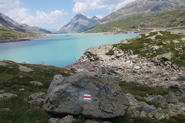 Il gioiello rosso (oua_23950635_image)