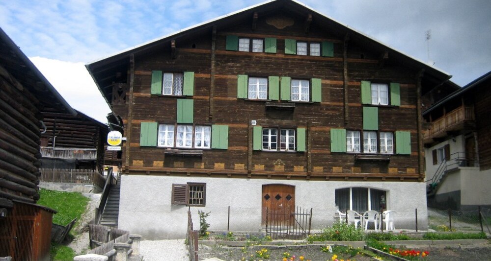 Ustria Lumerins (oua_23981860_image)