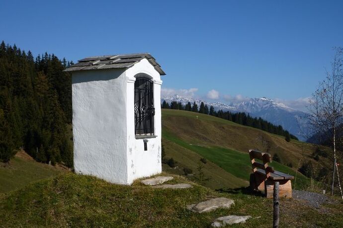 Heiligennische bei Giatreis