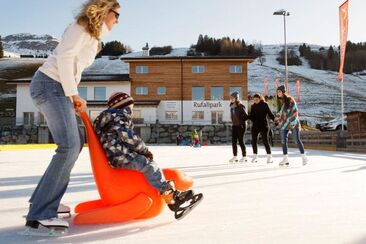 Kunsteisfeld Rufalipark Misanenga