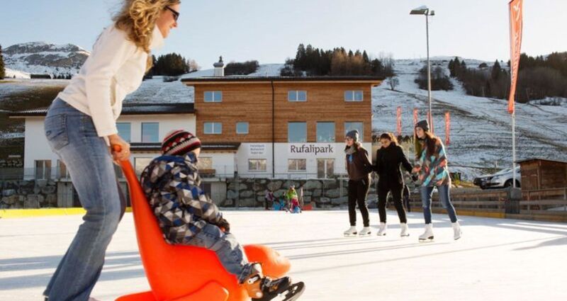 Kunsteisfeld Rufalipark Misanenga