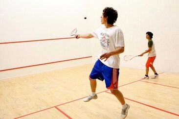 Squashhalle, Meierhof Obersaxen