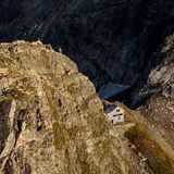 Crown Hike (12 stages) (oua_25012477_image)