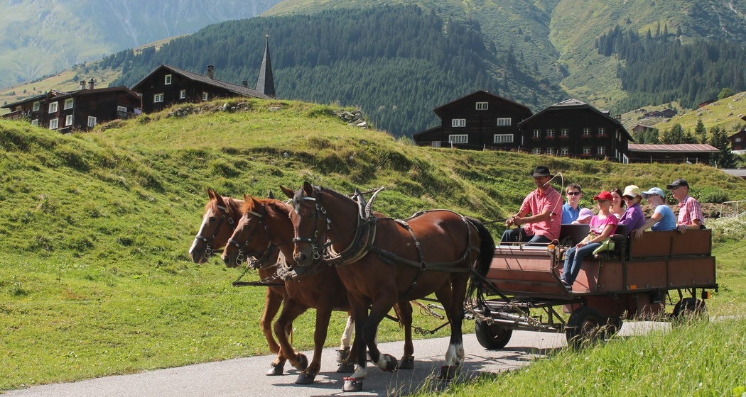 eine Kutschenfahrt durchs Dorf