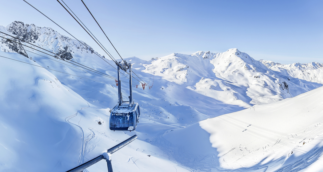 Urdenbahn im Urdental - Verbindung nach Arosa