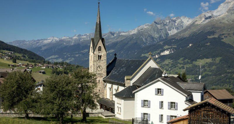 Pfarrkirche St. Peter und Paul Meierhof, Obersaxen