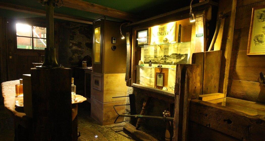 Whisky Museum, Sta. Maria (oua_25283604_image)