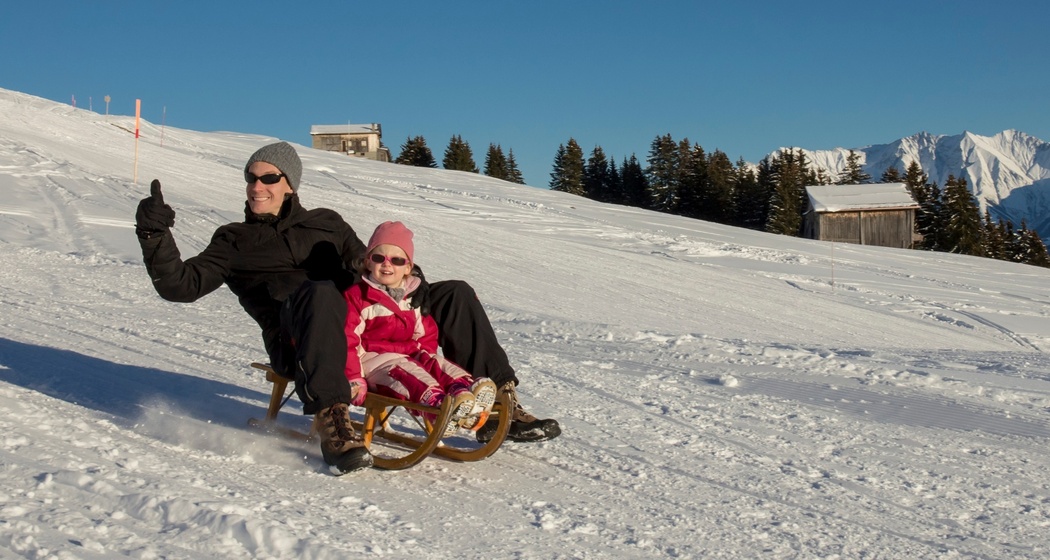 Schlitteln, Crest Falla - Brigels