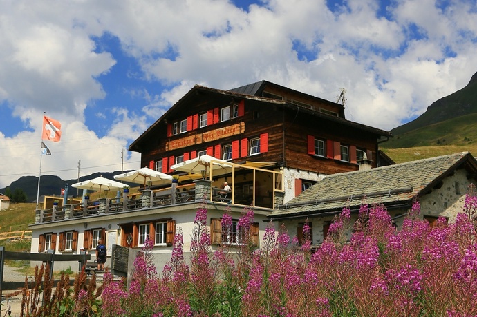 Berghaus Piz Platta.