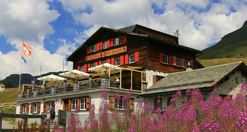 Berghaus Piz Platta.