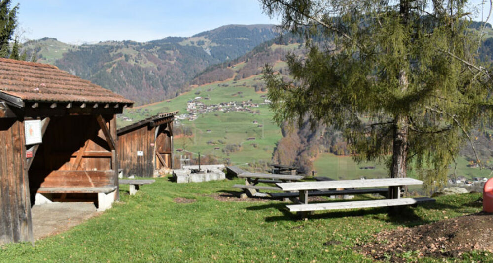 Grillplatz / Feuerstelle Brachboden Jenaz (oua_26221920_image)