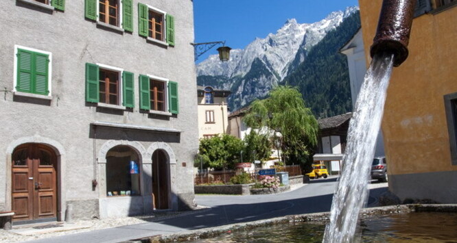 Dorfbibliothek von Vicosoprano (oua_26246029_image)