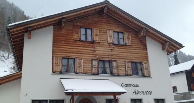 Gasthaus Alpenrose im Winter