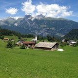 Versam am Rande der Rheinschlucht