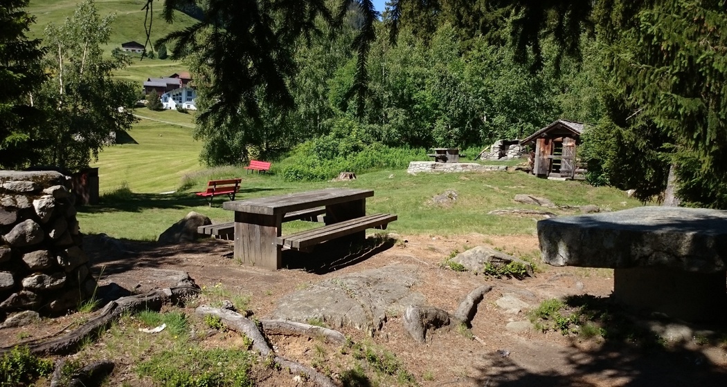 Feuerstelle Clis Surrein