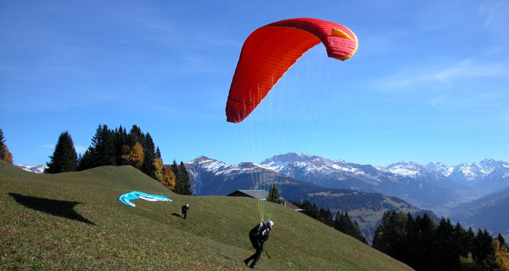 Gleitschirmfliegen in Fanas