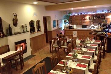 Grotto Laura (oua_31387683_image)