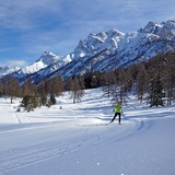 Ski de fond dans un paysage à couper le souffle au Lai Nair