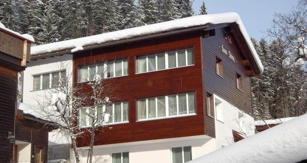 Haus Thöny, Studio links im 2. OG