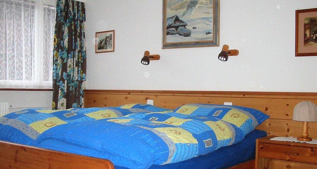 Grosses Schlafzimmer