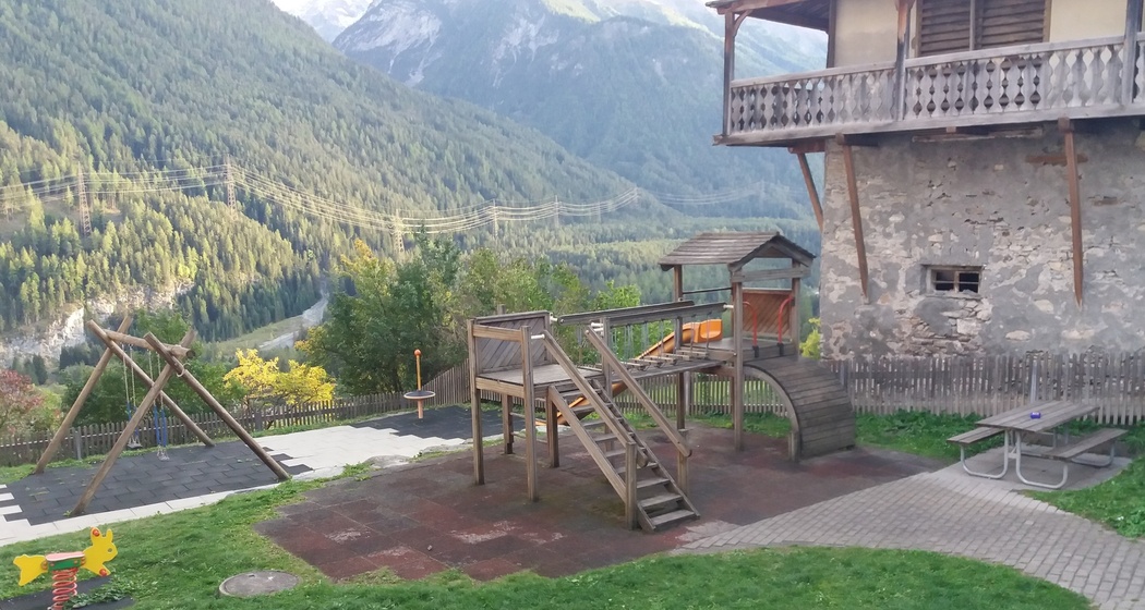 Spielplatz Ramosch (oua_33153087_image)