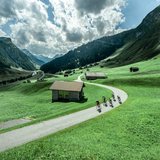 Itinéraire cyclable sur route Région source Chemin du Rhin à Biasca