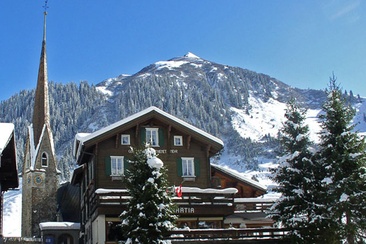 Hotel Rhätia im Winter