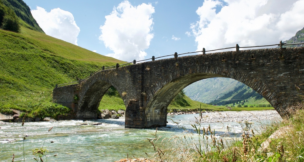 Alte Landbrugg in Hinterrhein