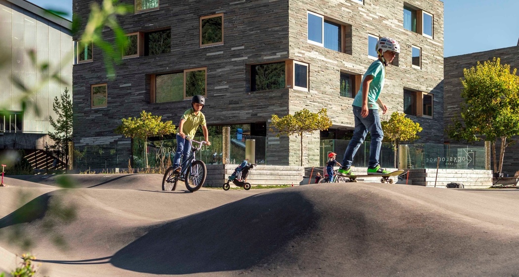 Urban Surfwave (oua_33828170_image)