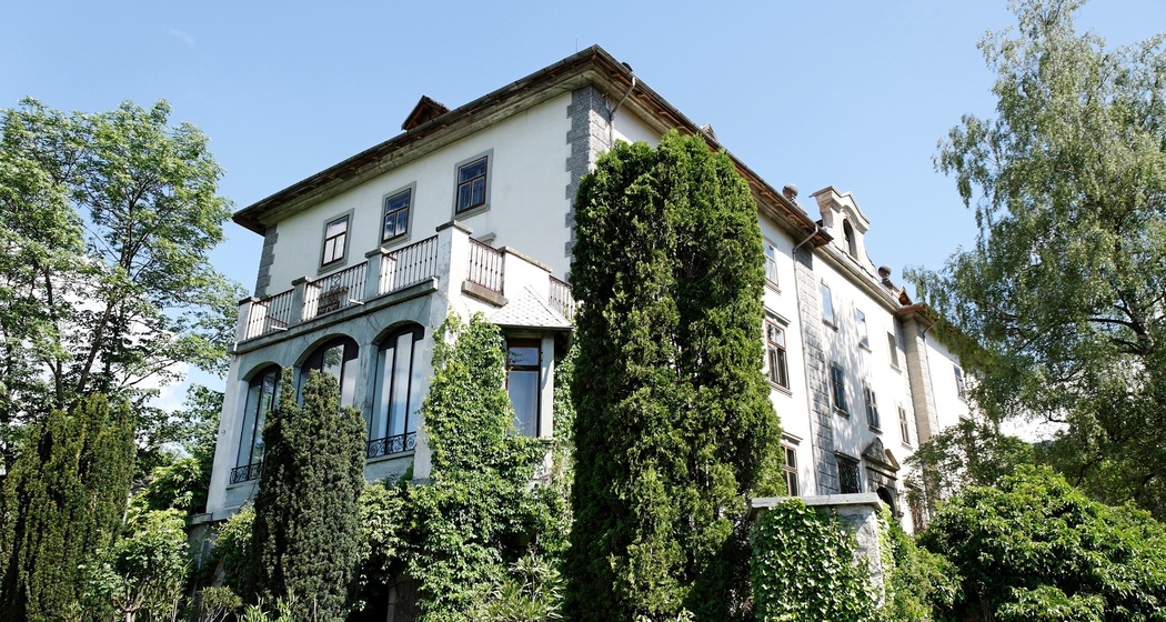 Bischöfliches Schloss