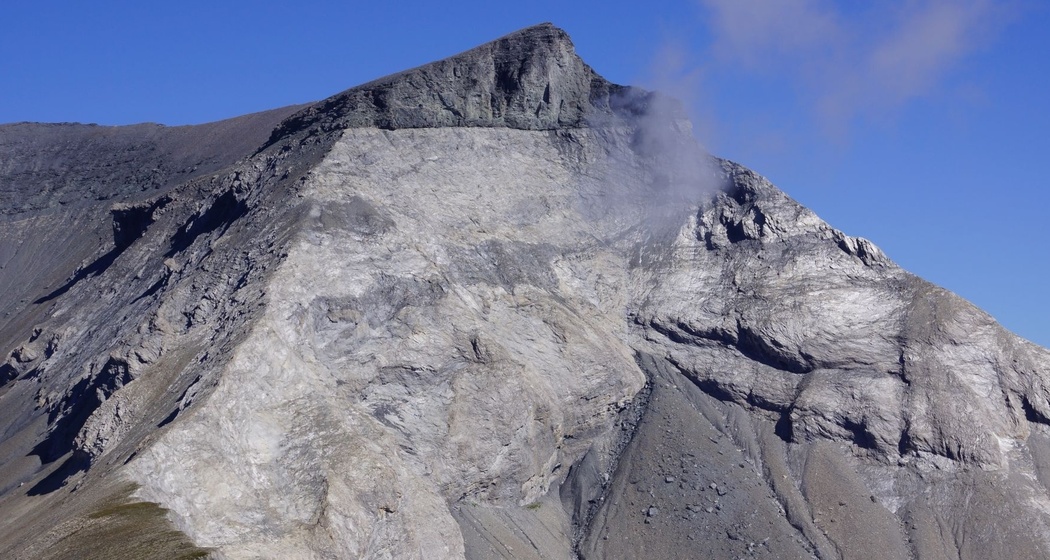 Blick auf die Glarner Hauptüberschiebung am Cassons