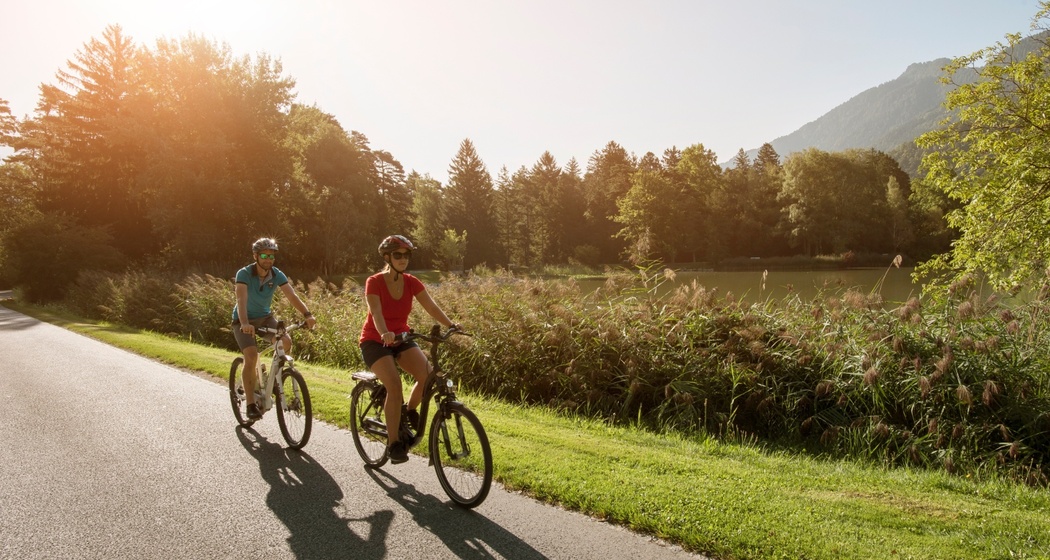 Radweg am Giessensee entlang