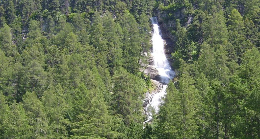 Wasserfall in Surlej (oua_35345795_image)
