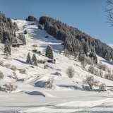 Waltensburger Runde da Breil-vitg escursione invernale paesaggio