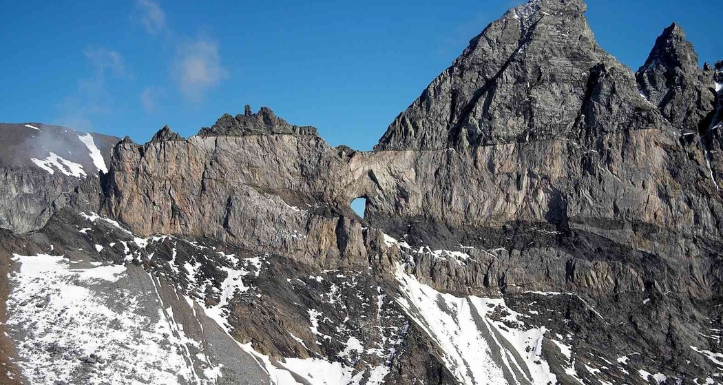 Sicht auf das Martinsloch von Glarner Seite