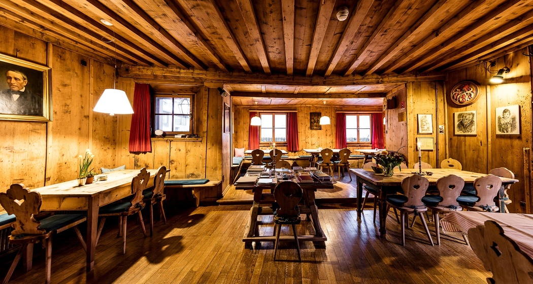 Hotel Chasa Chalavaina (oua_36736194_image)