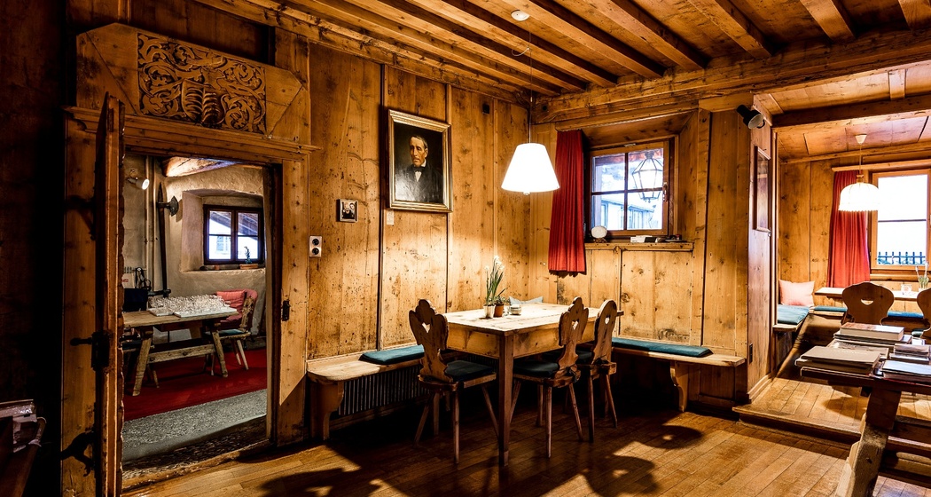 Hotel Chasa Chalavaina (oua_36736196_image)