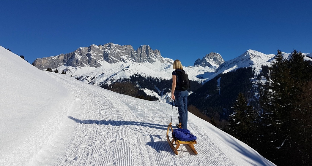 Winterwanderweg zu den Schuderser Maiensässen