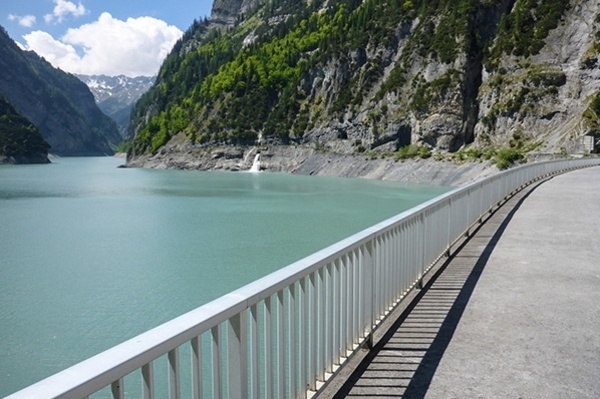 On the dam wall at Lake Gigerwald