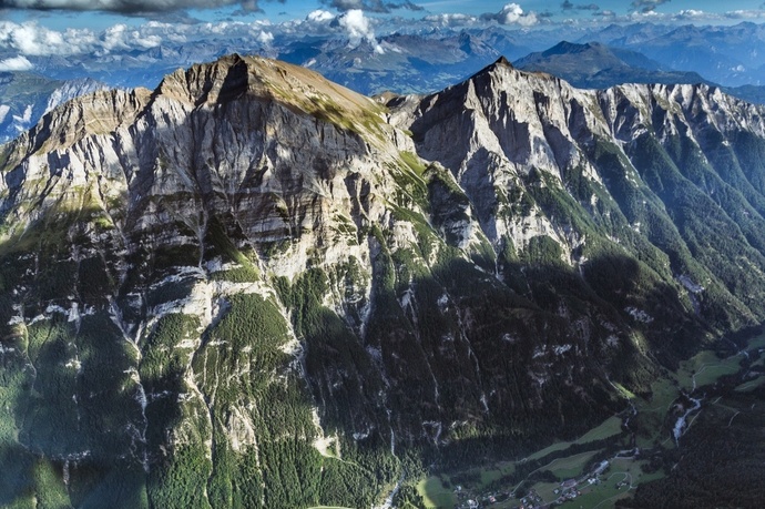 Veduta della parete ovest della Calanda di Vättis