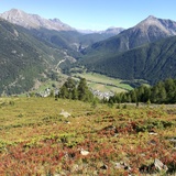 Vue sur Zernez et le col de l'Ofen
