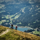 Sentiero d'alta quota via Lenzerheide con vista sull'Heidsee
