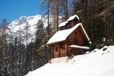 Kapelle Mengelberg an einem sonnigen Wintertag
