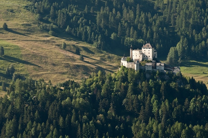 Château de Tarasp - Café Schleppun