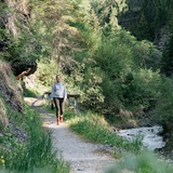 Sentier de l'eau minérale Scuol : source et fontaine