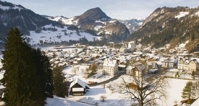 Das Dorf Grüsch - Eingang zum Prättigau